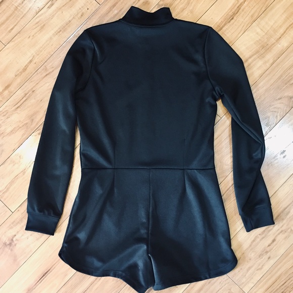 Nike one piece shorts romper running cycle outfit black small zip up - Picture 4 of 7